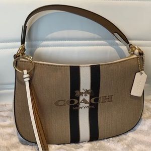 Coach shoulder/crossbody purse